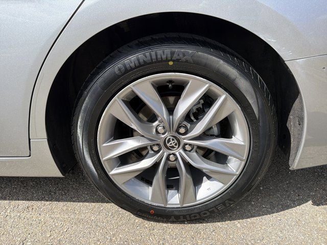 2020 Toyota Avalon Hybrid XLE Plus