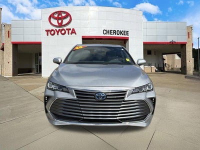 2020 Toyota Avalon Hybrid XLE Plus