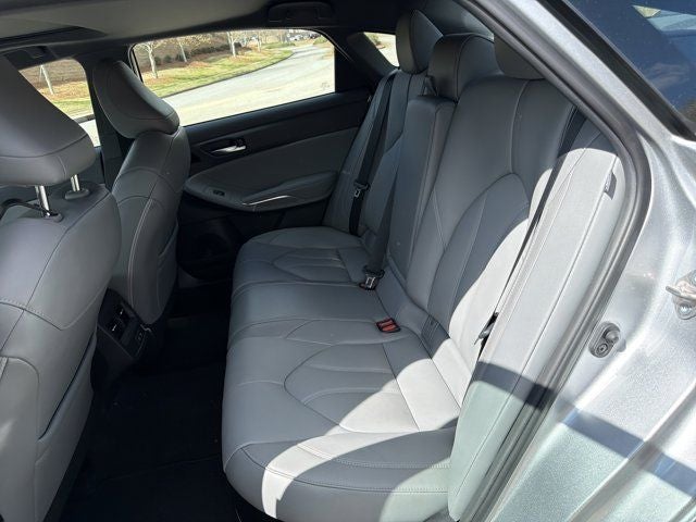 2020 Toyota Avalon Hybrid XLE Plus