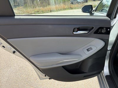 2020 Toyota Avalon Hybrid XLE Plus