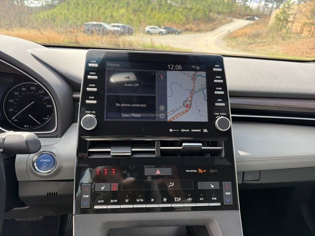 2020 Toyota Avalon Hybrid XLE Plus