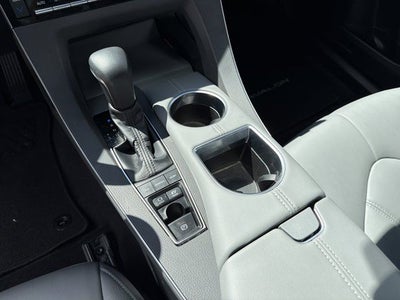 2020 Toyota Avalon Hybrid XLE Plus