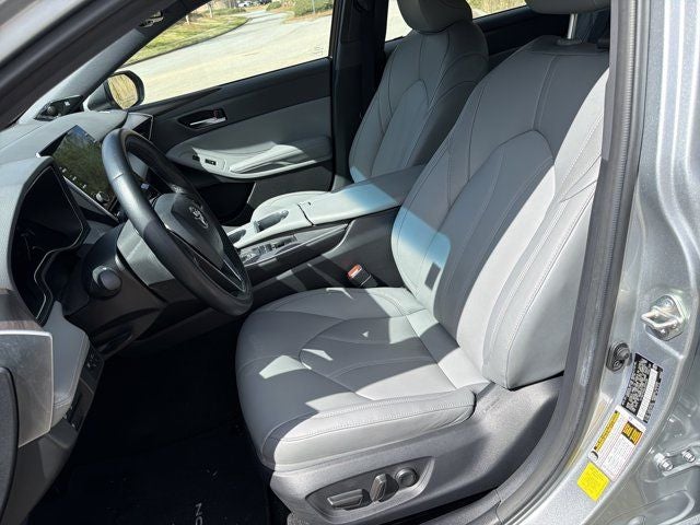 2020 Toyota Avalon Hybrid XLE Plus