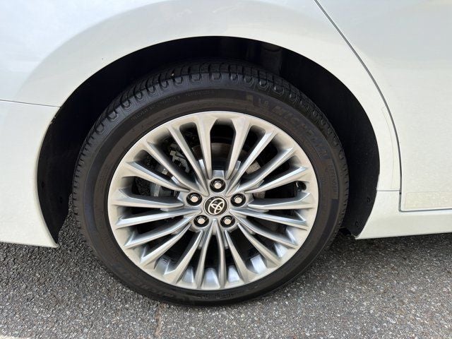 2021 Toyota Avalon Hybrid Limited