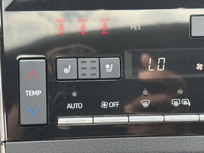 2021 Toyota Avalon Hybrid Limited