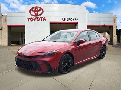 2025 Toyota Camry SE