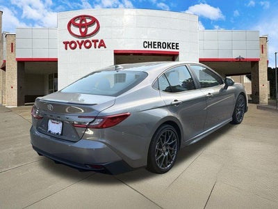 2025 Toyota Camry SE