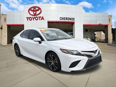 2020 Toyota Camry SE