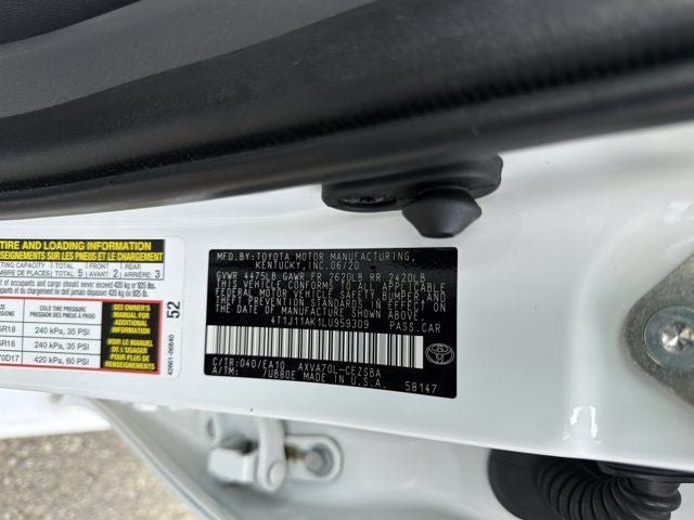 2020 Toyota Camry SE