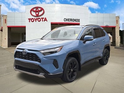 2022 Toyota RAV4 Hybrid SE