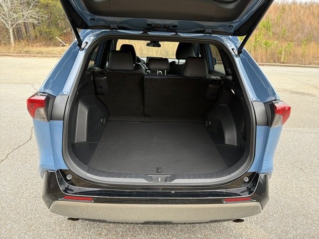 2022 Toyota RAV4 Hybrid SE