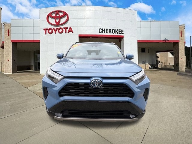 2022 Toyota RAV4 Hybrid SE