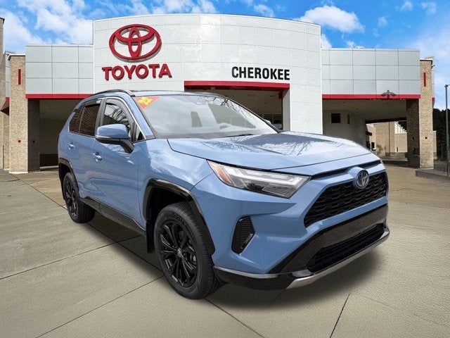 2022 Toyota RAV4 Hybrid SE