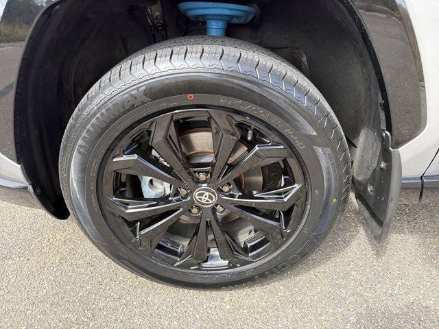 2024 Toyota RAV4 Hybrid SE