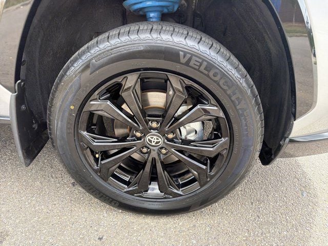 2024 Toyota RAV4 Hybrid SE