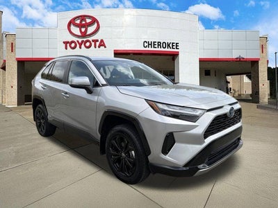 2024 Toyota RAV4 Hybrid SE