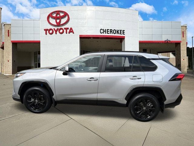 2024 Toyota RAV4 Hybrid SE