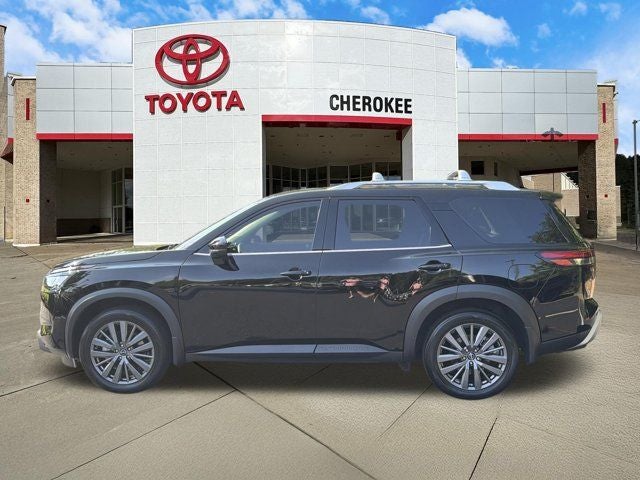 2025 Nissan Pathfinder SL