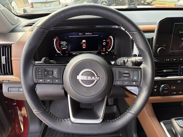 2023 Nissan Pathfinder Platinum