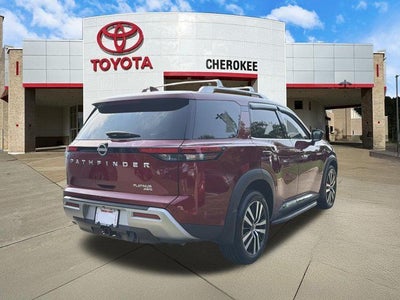 2023 Nissan Pathfinder Platinum