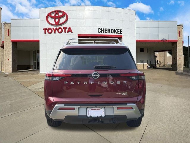 2023 Nissan Pathfinder Platinum