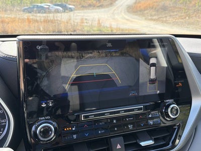 2021 Toyota Highlander Hybrid Platinum