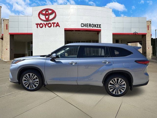 2021 Toyota Highlander Hybrid Platinum