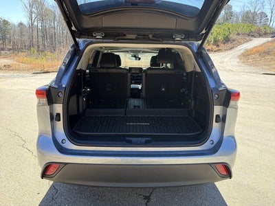 2022 Toyota Highlander Hybrid XLE