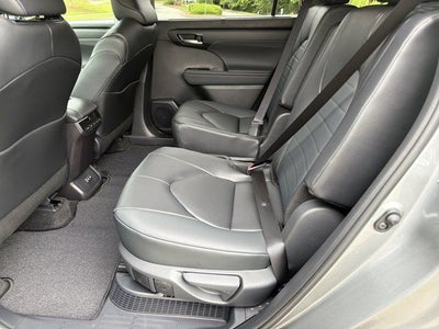 2026 Toyota Highlander Hybrid XLE