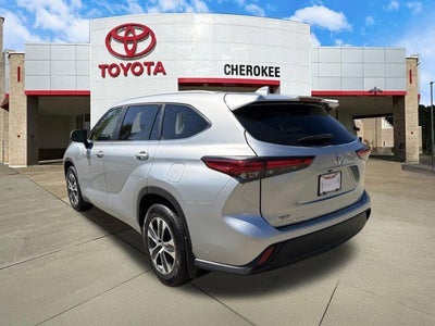 2023 Toyota Highlander XLE