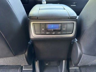 2017 Toyota Highlander SE