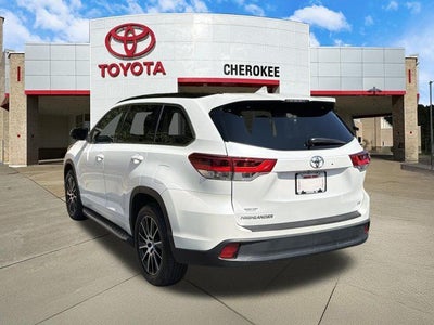 2017 Toyota Highlander SE