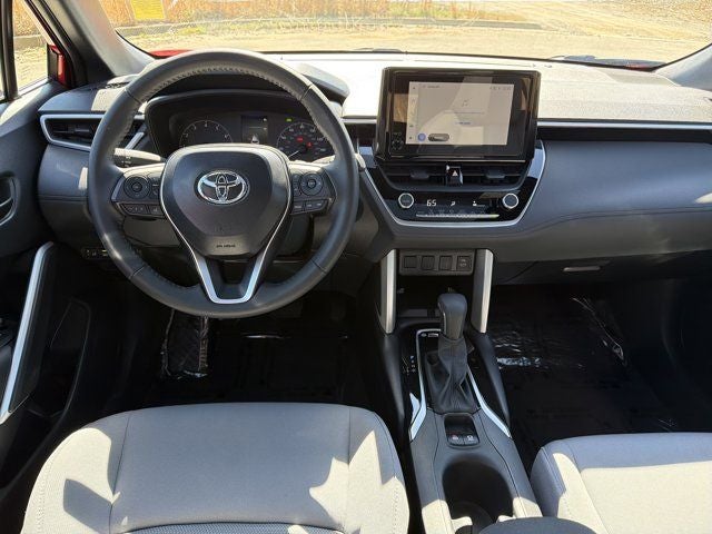 2025 Toyota Corolla Cross Hybrid SE