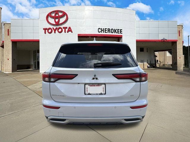 2024 Mitsubishi Outlander SE