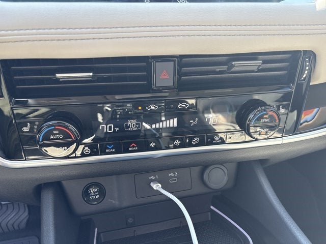 2025 Nissan Rogue SL