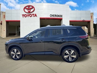 2025 Nissan Rogue SL