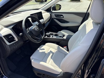 2025 Nissan Rogue SL