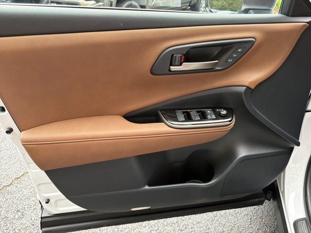 2025 Toyota Crown Signia Limited