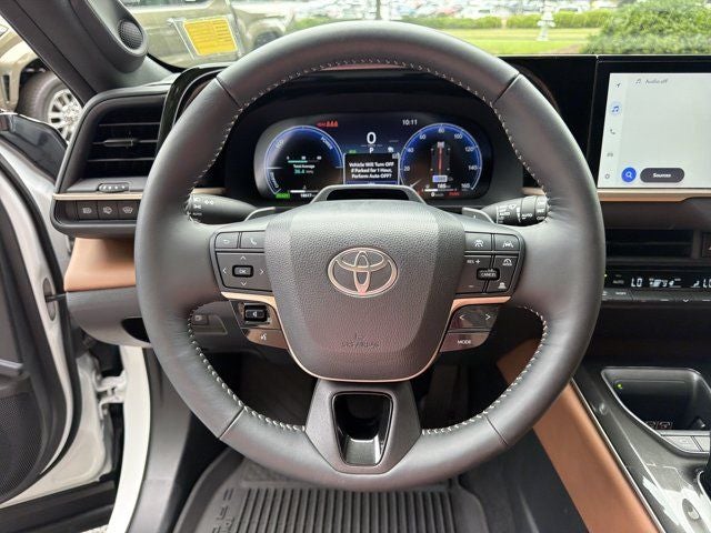 2025 Toyota Crown Signia Limited