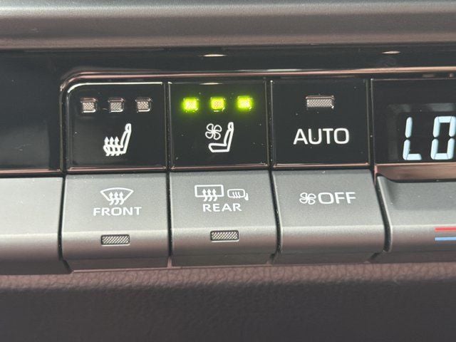 2025 Toyota Crown Signia Limited