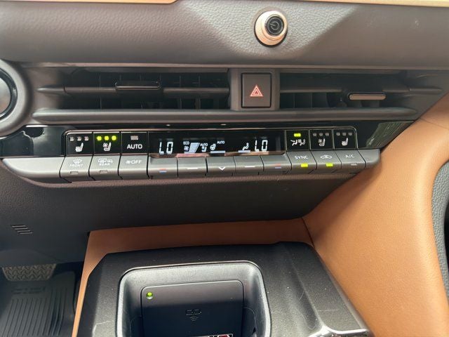 2025 Toyota Crown Signia Limited