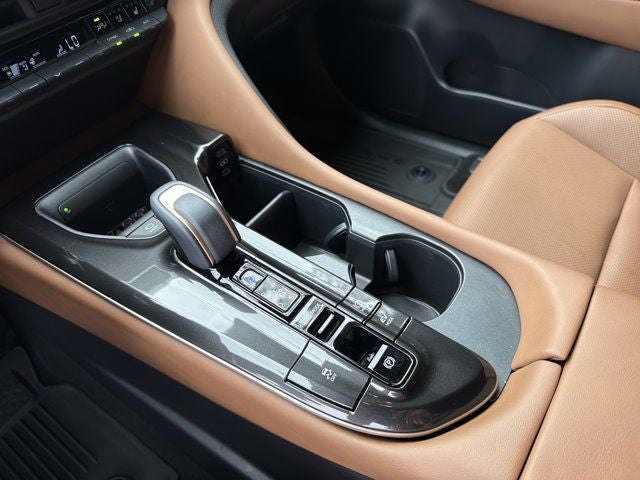 2025 Toyota Crown Signia Limited
