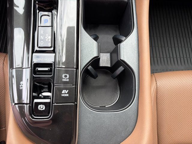2025 Toyota Crown Signia Limited