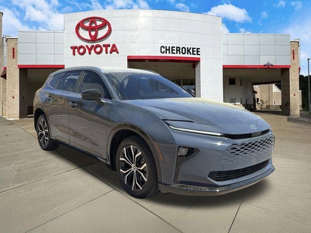 2025 Toyota Crown Signia XLE
