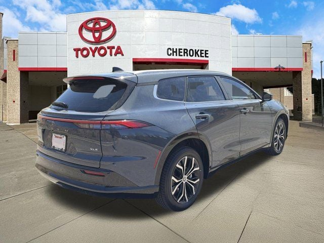 2025 Toyota Crown Signia XLE