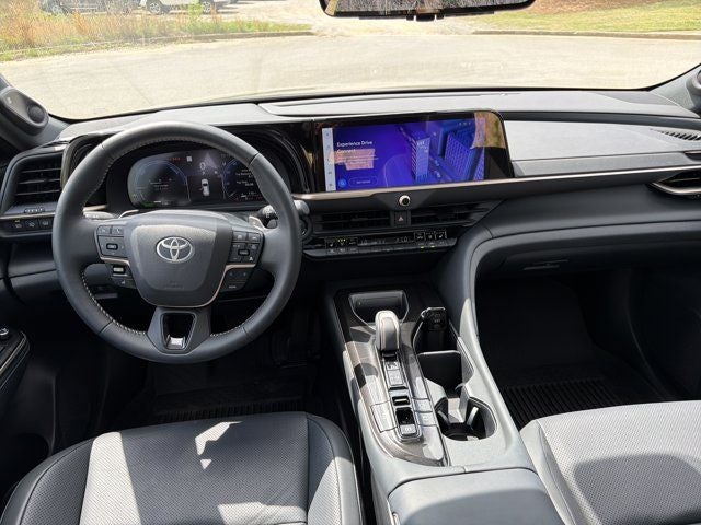 2025 Toyota Crown Signia Limited