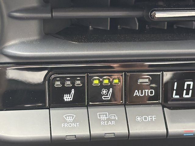 2025 Toyota Crown Signia Limited