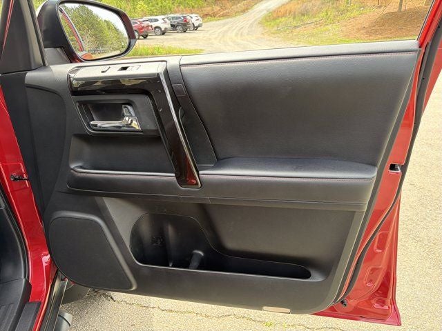 2020 Toyota 4Runner Venture