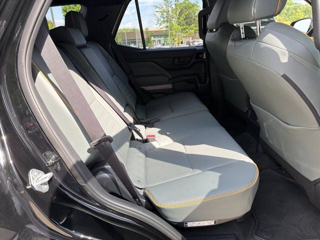 2025 Toyota 4Runner i-FORCE MAX Hybrid Trailhunter
