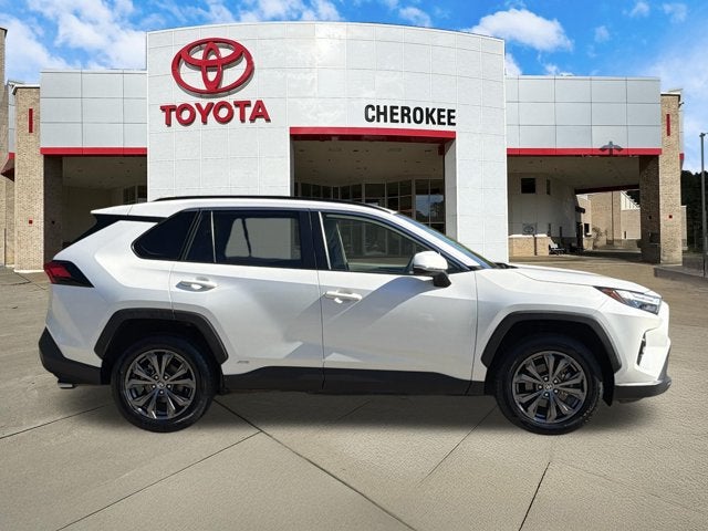 2022 Toyota RAV4 Hybrid XLE Premium
